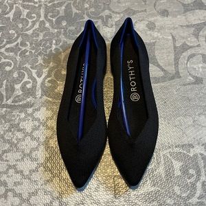 Rothy’s The Point in black 9.5
